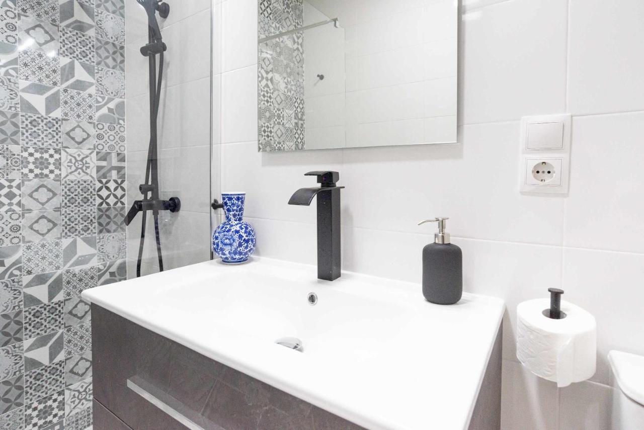 Vialia Suites Cinema Malaga Ngoại thất bức ảnh
